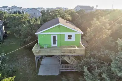 Image de Dog-friendly home with shared pool, private deck, central Ac, free WiFi