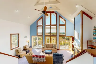 Image de Carolina Breeze 488: Nature lover's home, sound-front with great views, shared pool