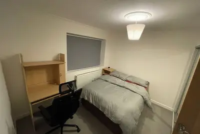 Image de Fully Furnished House In Tile Hill