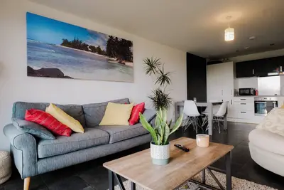 Image de 2-Bed Apartment with Stunning Cricket Ground View