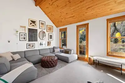 Image de Spruce View: Big & Bright Downtown Telluride!