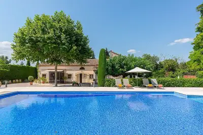 Image de Mas provençal, jardin, piscine chauffée & pétanque