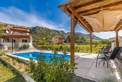 Image de Bel appartement de 2 chambres à Baska