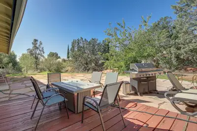 Image de Red Rock View, Hot Tub! Home 3 Mi to Uptown Sedona