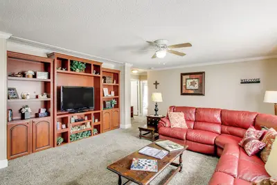 Image de Quiet Family Home in Headland w/ Games & Yard