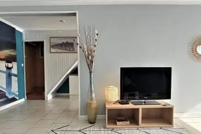 Image de Villa Les Palmiers. \nA 5 minutes du Pole Mécaniques!