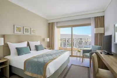 Image de Stylish Queen Room Close to Aqua Coraya Water Park & Adventure Opportunities