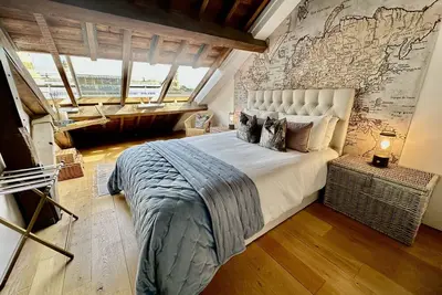 Image de 62 Brewhouse-Appartement-Sdb privée avec baignoire et douche-Vue sur la cour