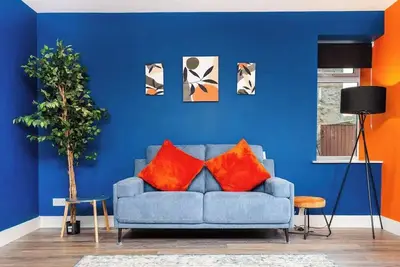 Image de 3 Bedroom Stylish Ground Floor Flat