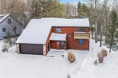 The Magic Teacup:  Steps from the Slopes and Trails!