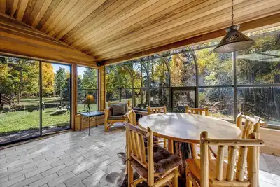 Image de Frisco Meadow Chalet-Your Mountain Haven Awaits!