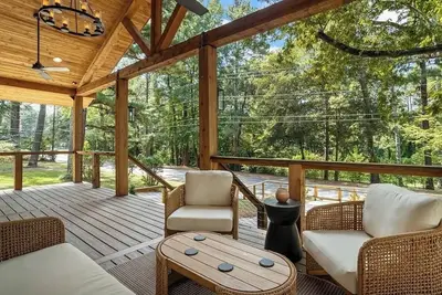 Image de Best In-Town Bungalow in Atlanta!