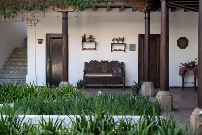 Image de Complex with 4 apartments in Antigua´s Heart