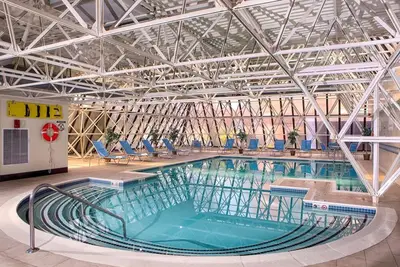 Image de Relaxing Stay in Portland Right Next to I-95 | Indoor Pool and Free Breakfast