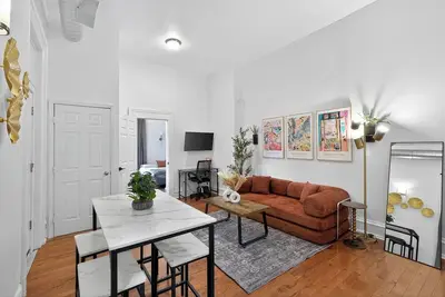 Image de 1/1 Center City | Sleeps 6 | Fast Wifi