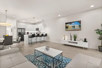 Image de 3 Bd/ 3 Ba/ Hidden Forest (17515 Hf)