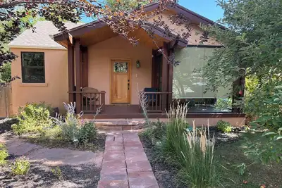 Image de Serene 3-bedroom, 3 bathrm house in Boulder for a peaceful getaway, Newlands 'hood