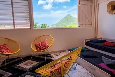 Image de Grand Haut de Villa 134m2. - Vue Mer et Montagne - 10 pers - Petite Anse