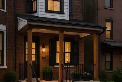 Image de Large University city, 5 bedRM, 3 bathRM, backyard.