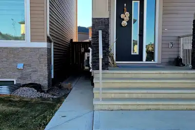 Image de 80's Hollywood Hideway/2br pet-friendly