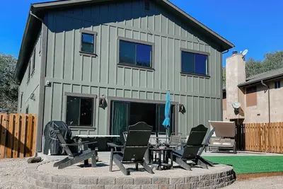 Image de Naci Lake Life! Beautiful Brand New home in Oak Shores at Lake Nacimiento!