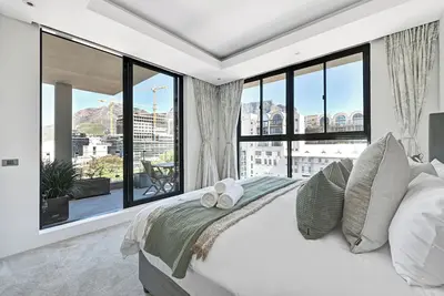 Image de Eden - 3-Level Luxury, Premium 2Bed Apt in Cape Town