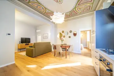 Image de House of the Rooster in Center Town