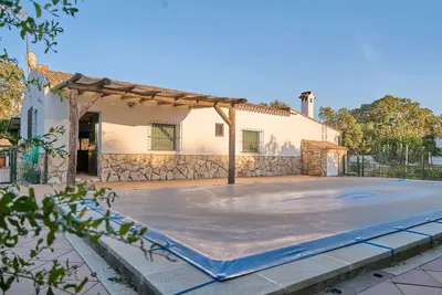 Image de Maison de vacances « Huerta del Sol » avec piscine privée, balcon et climatisation