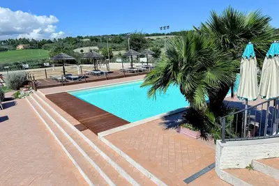 Image de Sporty Haven sleeps 24. Be active or lazy. All types of lifestyle on offer here.