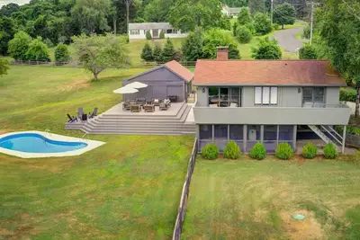 Image de Home with Pool and Large Yard near Hudson and Catskills