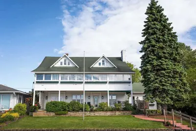 Image de The Inn at Beulah Beach on Crystal Lake