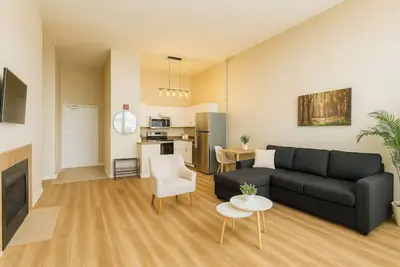 Image de Downtown Cle · Gym/Sauna · Pet Friendly · Sofa Bed