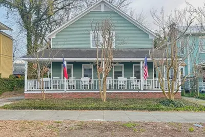 Image de Bleu Haven - Entire Duplex - 3 Blocks to Downtown - Riverwalk - Weddings - Beach