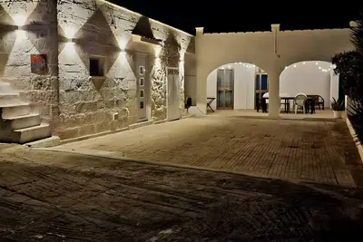 Image de Appartement 'Trullallegro' avec terrasse privée, Wi-Fi et climatisation