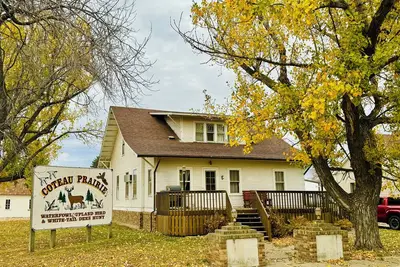 Image de Sportsman's Paradise - Stutsman County Hunting and Fishing Lodge - Dog Friendly