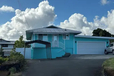 Image de Hilo Bayview - Modern family-friendly 4-bedroom home with views & office
