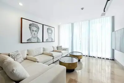 Image de Oceana! Stylish Deluxe 3-Bdr + Gym + Beach Club