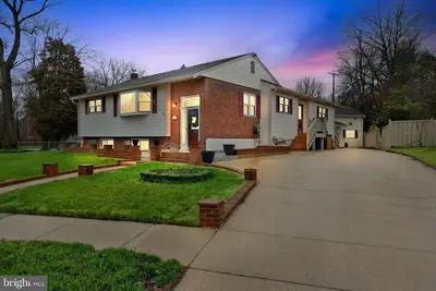 Image de Quiet 3br/2ba Duplex PetFriendly Sleeps 9, PrivatePatio Workspace & AmpleParking