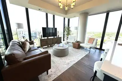 Image de Beautiful 2 Bedroom Executive Corner Apartment