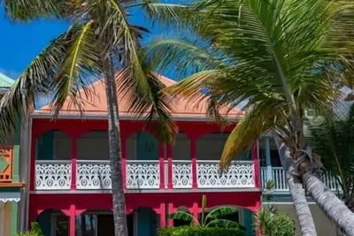 Image de Casita Pineapple, 1 chambre juste derrière la plage d'Orient Bay!