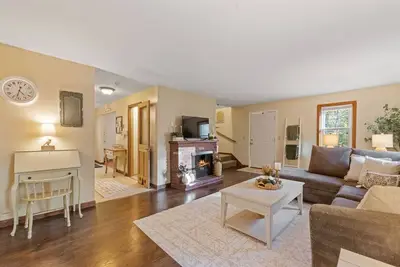 Image de Hiking, Lakes & Cozy Evenings in the Pines