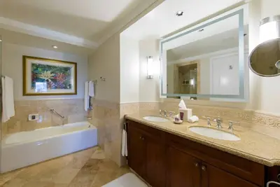 Image de 3 nights from Dec 11-14 at The Ritz Carlton Club, St. Thomas