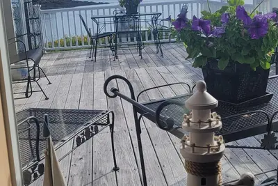 Image de Waterfront 5-bedroom house with breath taking views of the sunrises and sunsets