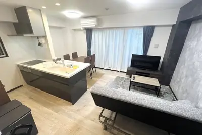 Image de 2 single beds / 1 sofa bed / 4 min walk from station!