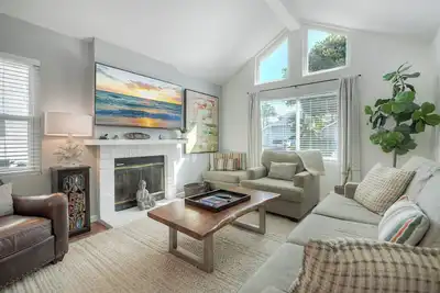 Image de Carlsbad Coastal Cottage — Private Patio + Gated Pool & Spa in Minutes to the Beach!