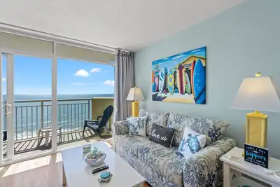Image de Direct Oceanfront King Bed Condo with Pool Hot Tub