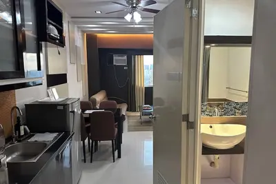 Image de The Only Double Unit Condo @Sun Residences Qc