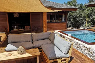 Image de Bienvenue à la Villa Sant'amis: Ravissante maison en bois exotique avec piscine