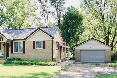 Image de Ranch in country. 3 bed 2 bath, beautiful 1 acre. Long short term available