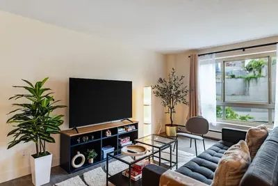 Image de Downtown Seattle next to Convention Center - World Cup - Parking Available